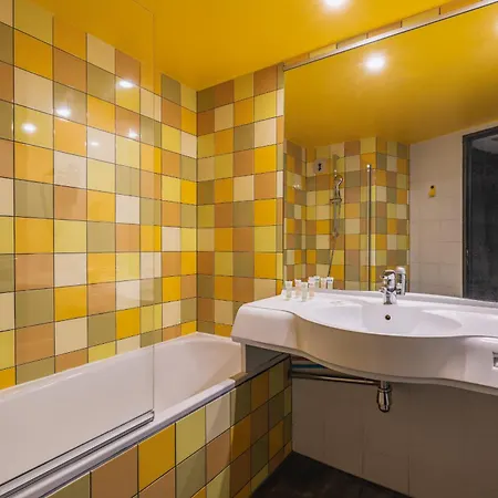 Hotel Western Grand Parc Marne La Vallee 3*